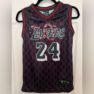 Kobe Bryan #24 Los Angeles Lakers rare Mamba Jersey. Size Youth Small